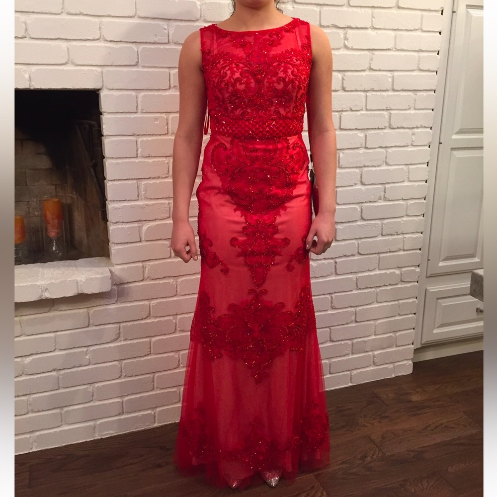 Coya Collection Illusion-Yoke Tonal Scroll
Beaded Mermaid Long Dress, L